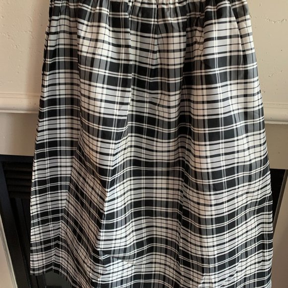 Vintage Mr. Hank 100% Acetate Black & White Check Skirt w/ belt, Approx 8 - Picture 9 of 14